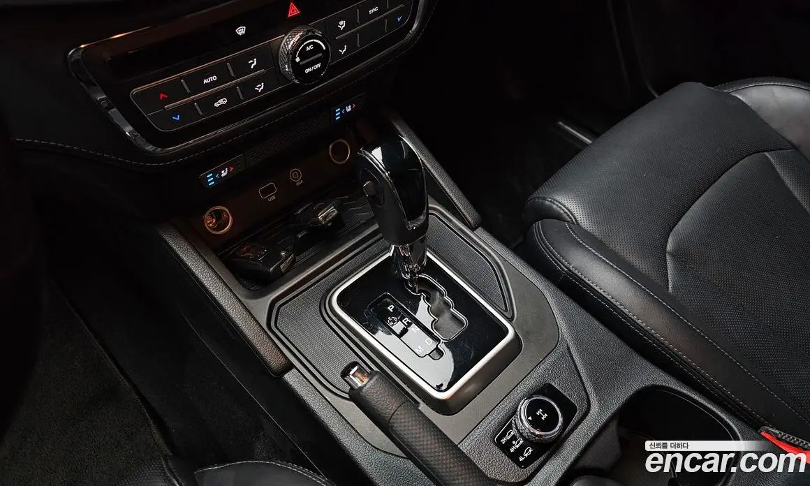 SsangYong Rexton 2018 2.2 автомат (гидро), фото 9