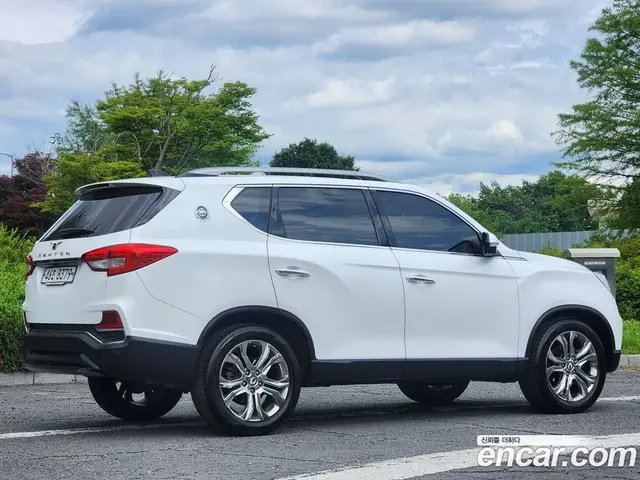 SsangYong Rexton 2018 2.2 автомат (гидро), миниатюра 9 SsangYong Rexton 2018 2.2 автомат (гидро), миниатюра 9