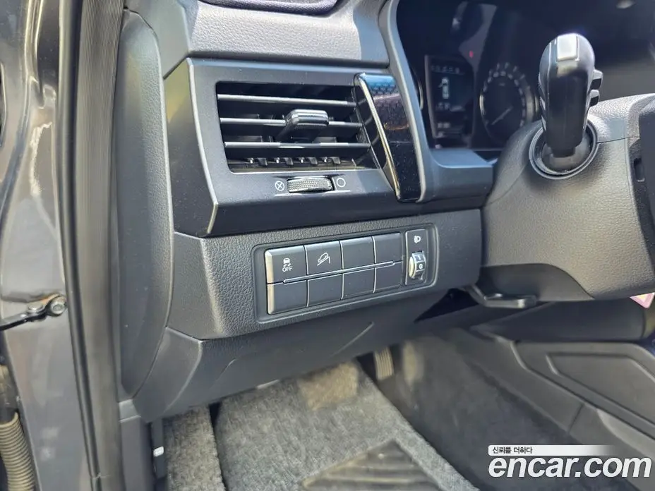 SsangYong Rexton 2019 2.2 автомат (гидро), фото 12