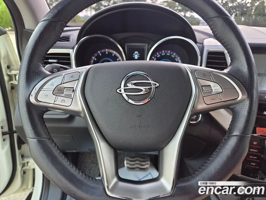 SsangYong TIBOLI 2015 1.6 автомат (гидро), фото 14