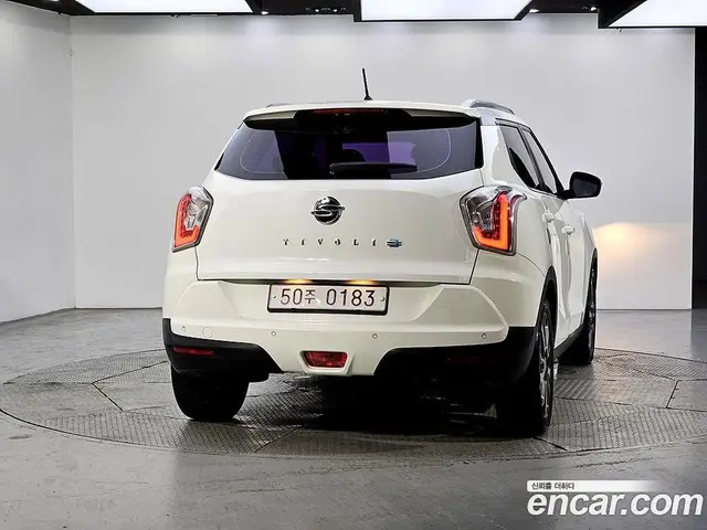 SsangYong TIBOLI 2015 1.6 автомат (гидро), миниатюра 3