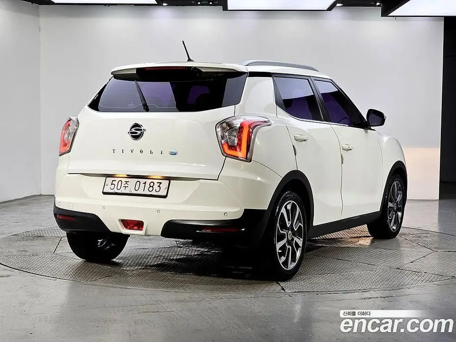 SsangYong TIBOLI 2015 1.6 автомат (гидро), фото 4
