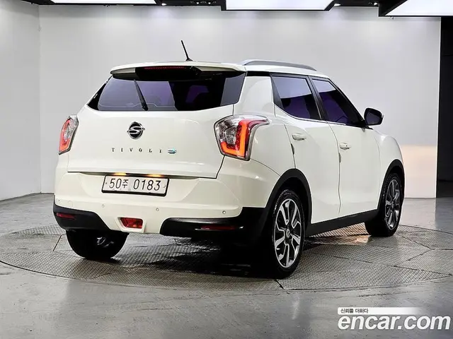 SsangYong TIBOLI 2015 1.6 автомат (гидро), миниатюра 4