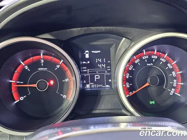 SsangYong TIBOLI 2015 1.6 автомат (гидро), миниатюра 7