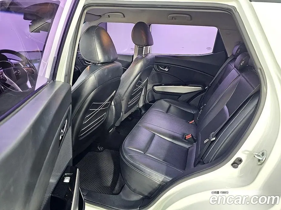 SsangYong TIBOLI 2015 1.6 автомат (гидро), фото 9
