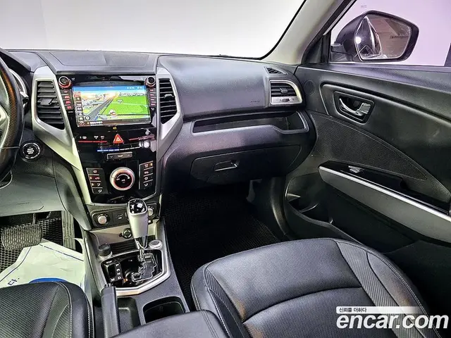 SsangYong TIBOLI 2015 1.6 автомат (гидро), миниатюра 10