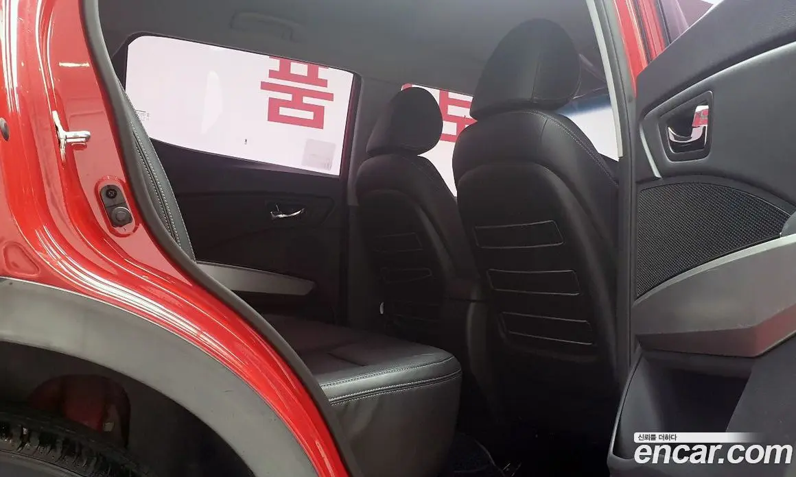 SsangYong TIBOLI 2015 1.6 автомат (гидро), фото 15 SsangYong TIBOLI 2015 1.6 автомат (гидро), фото 15