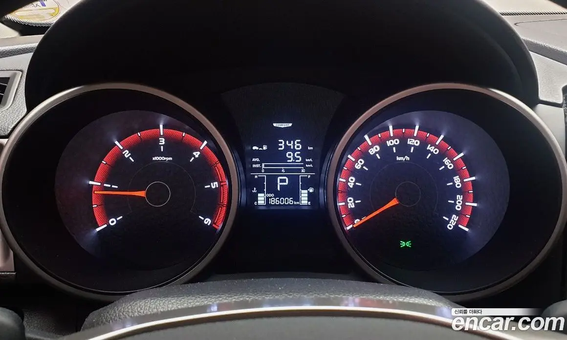 SsangYong TIBOLI 2015 1.6 автомат (гидро), фото 8 SsangYong TIBOLI 2015 1.6 автомат (гидро), фото 8