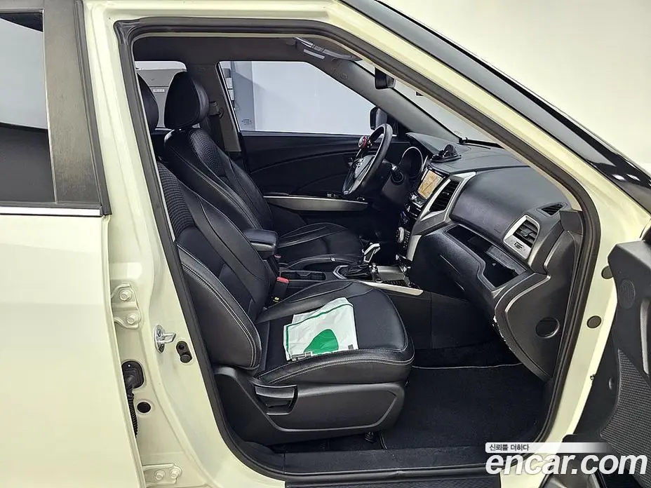 SsangYong TIBOLI 2019 1.6 автомат (гидро), фото 11