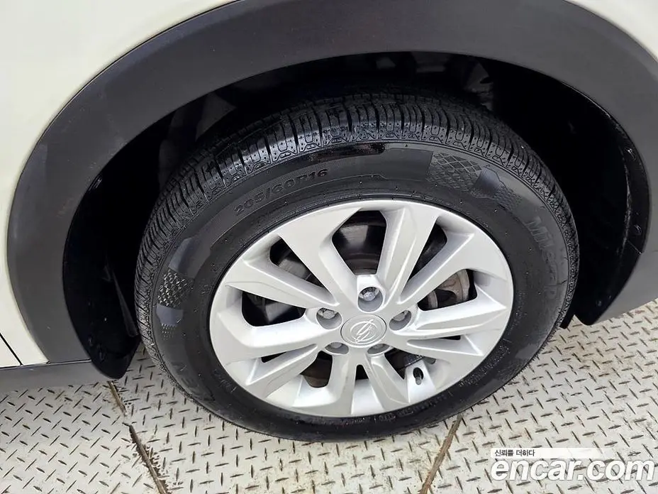 SsangYong TIBOLI 2019 1.6 автомат (гидро), фото 20