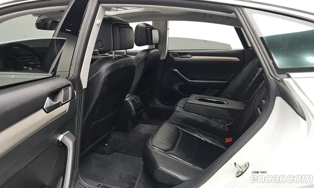 Volkswagen Arteon 2019 2.0 автомат (гидро), миниатюра 12