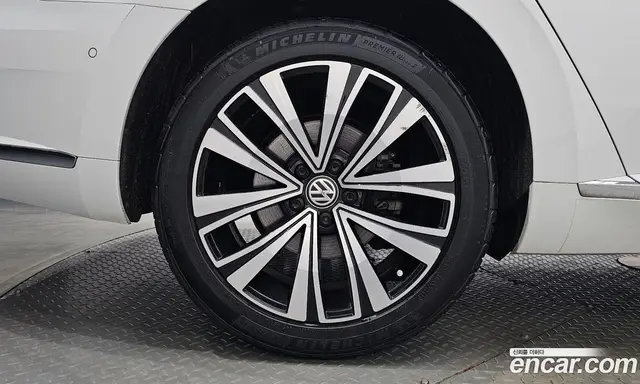 Volkswagen Arteon 2019 2.0 автомат (гидро), миниатюра 4 Volkswagen Arteon 2019 2.0 автомат (гидро), миниатюра 4