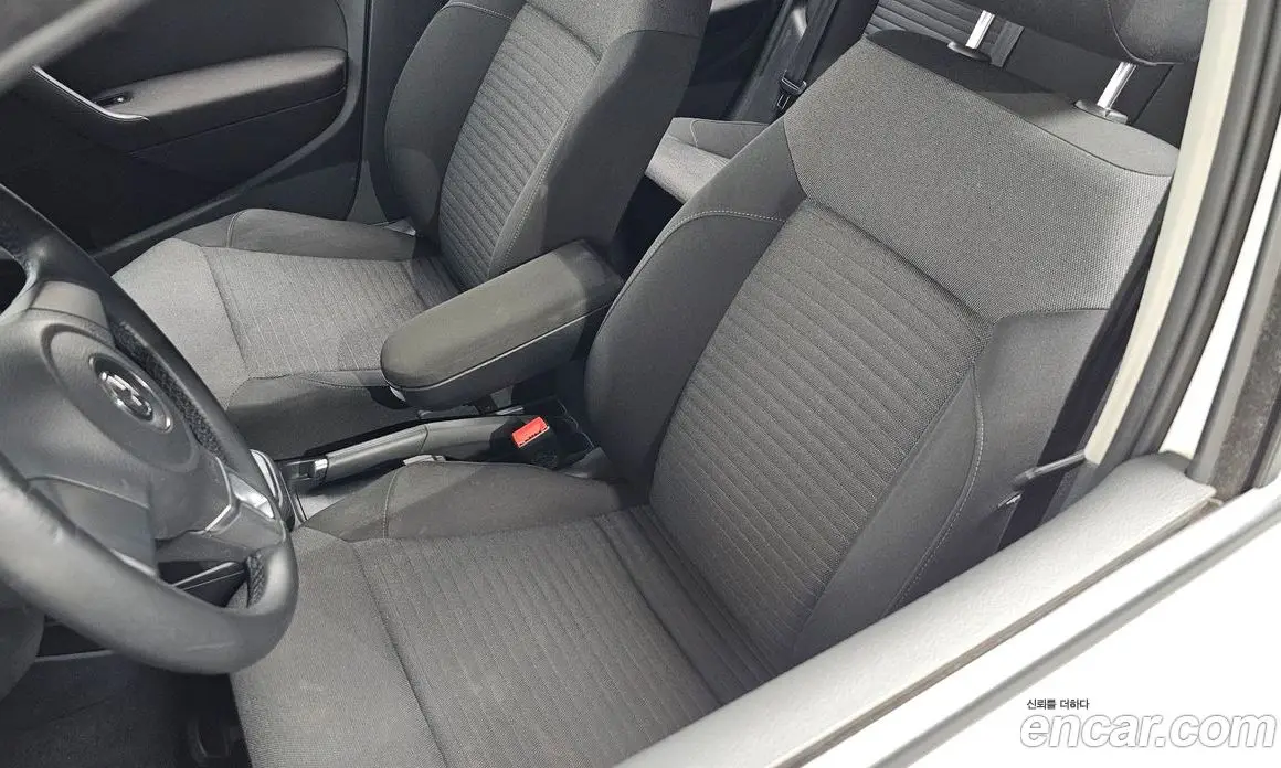 Volkswagen Polo 2013 1.6 автомат (гидро), фото 17 Volkswagen Polo 2013 1.6 автомат (гидро), фото 17