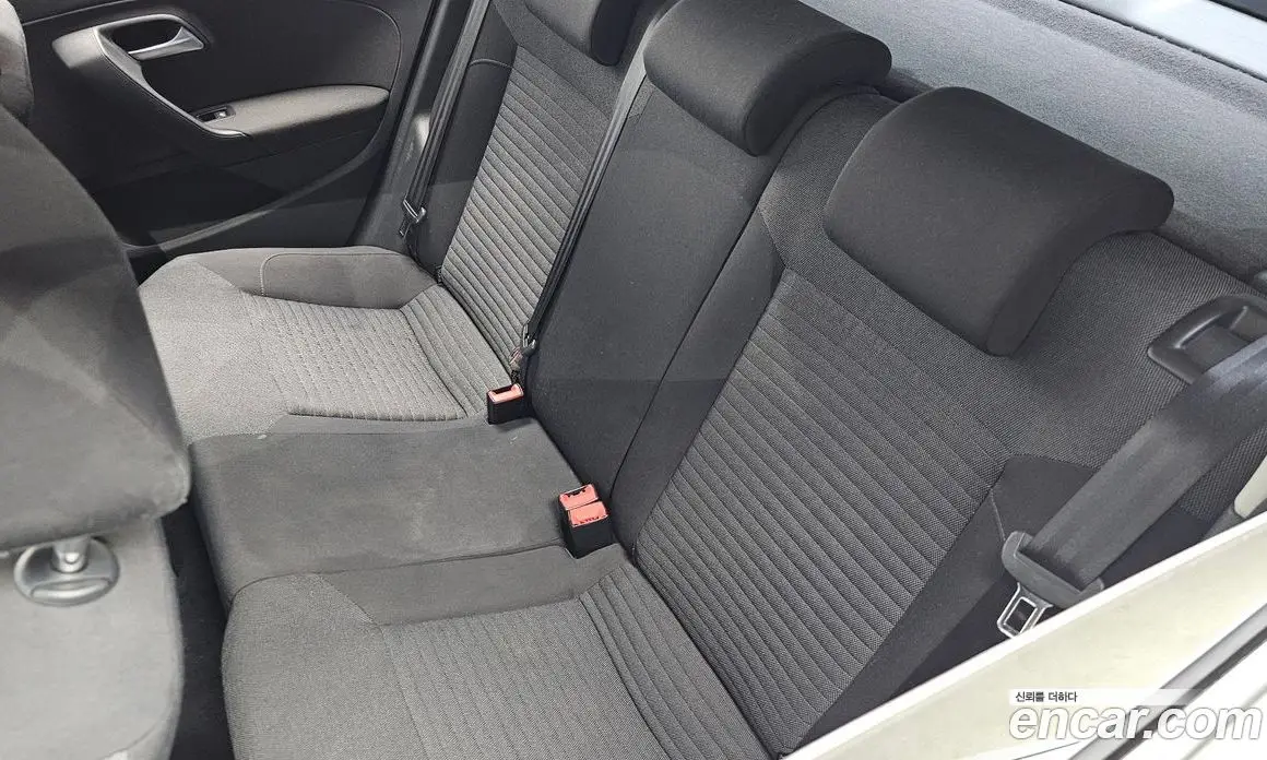 Volkswagen Polo 2013 1.6 автомат (гидро), фото 18 Volkswagen Polo 2013 1.6 автомат (гидро), фото 18