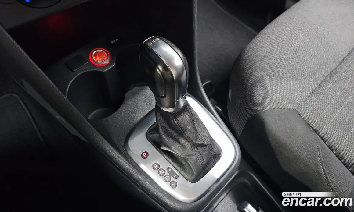 Volkswagen Polo 2013 1.6 автомат (гидро), фото 9 Volkswagen Polo 2013 1.6 автомат (гидро), фото 9
