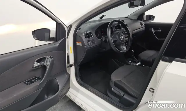 Volkswagen Polo 2013 1.6 автомат (гидро), миниатюра 10 Volkswagen Polo 2013 1.6 автомат (гидро), миниатюра 10