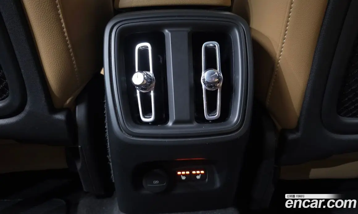 Volvo XC40 2020 2.0 автомат (гидро), фото 19 Volvo XC40 2020 2.0 автомат (гидро), фото 19
