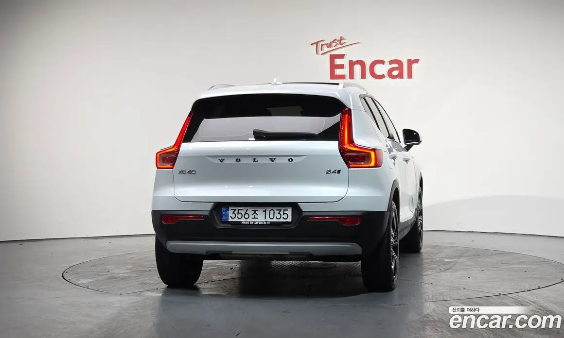Volvo XC40 2020 2.0 автомат (гидро), фото 4 Volvo XC40 2020 2.0 автомат (гидро), фото 4