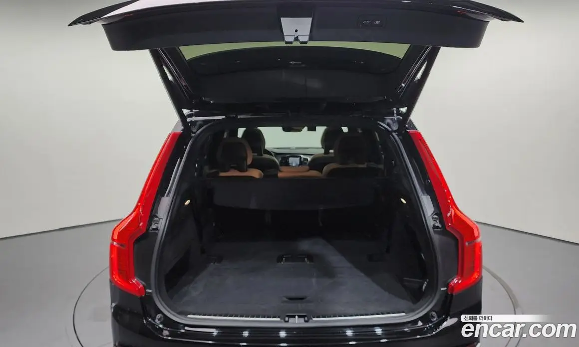Volvo XC90 2017 2.0 автомат (гидро), фото 20 Volvo XC90 2017 2.0 автомат (гидро), фото 20