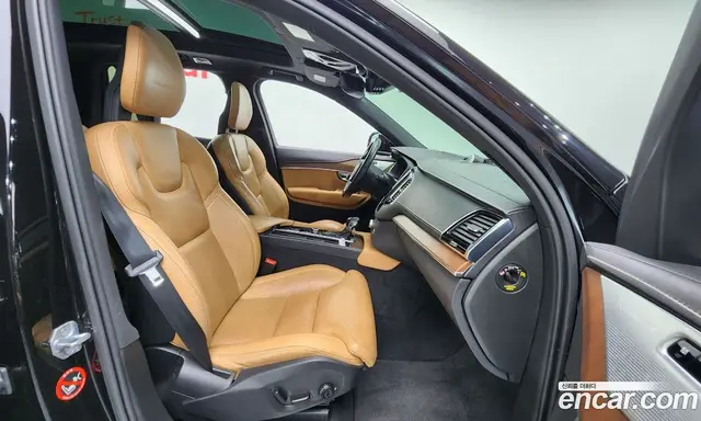 Volvo XC90 2017 2.0 автомат (гидро), миниатюра 10 Volvo XC90 2017 2.0 автомат (гидро), миниатюра 10