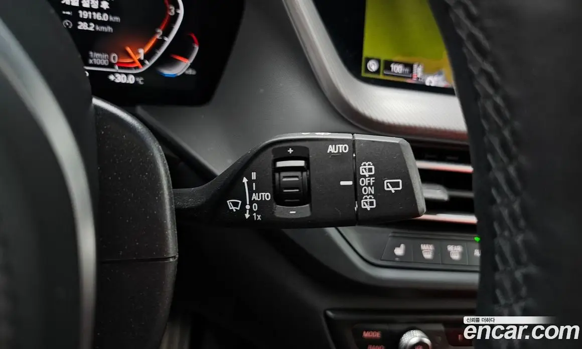 BMW 1 серия 2021 2.0 автомат (гидро), фото 19