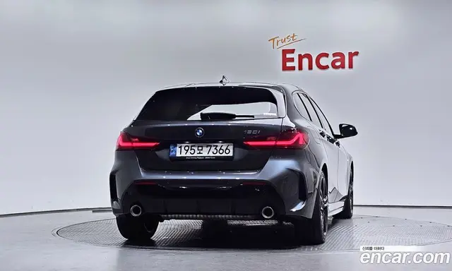 BMW 1 серия 2021 2.0 автомат (гидро), миниатюра 4