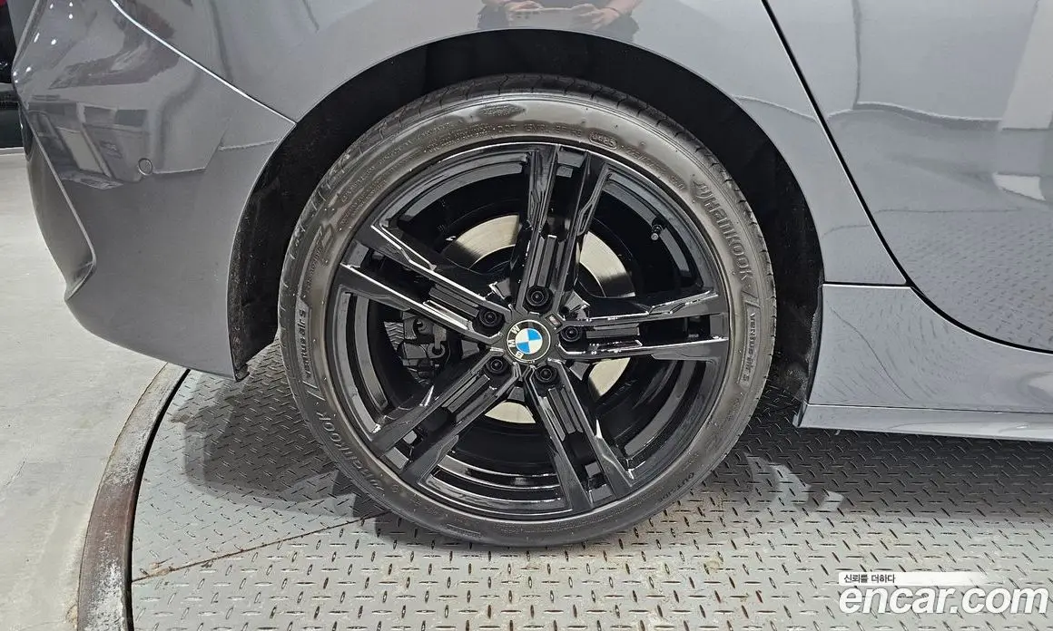 BMW 1 серия 2021 2.0 автомат (гидро), фото 5