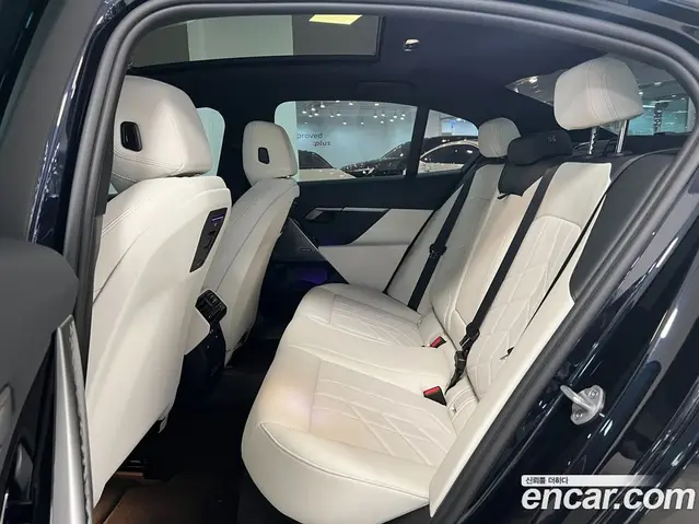 BMW 5 серия 2026 2.0 автомат (гидро), миниатюра 11 BMW 5 серия 2026 2.0 автомат (гидро), миниатюра 11