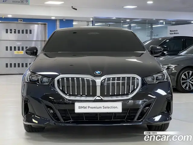 BMW 5 серия 2026 2.0 автомат (гидро), миниатюра 3 BMW 5 серия 2026 2.0 автомат (гидро), миниатюра 3