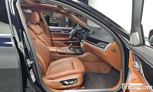 BMW 7 серия 2017 4.4 автомат (гидро), миниатюра 12