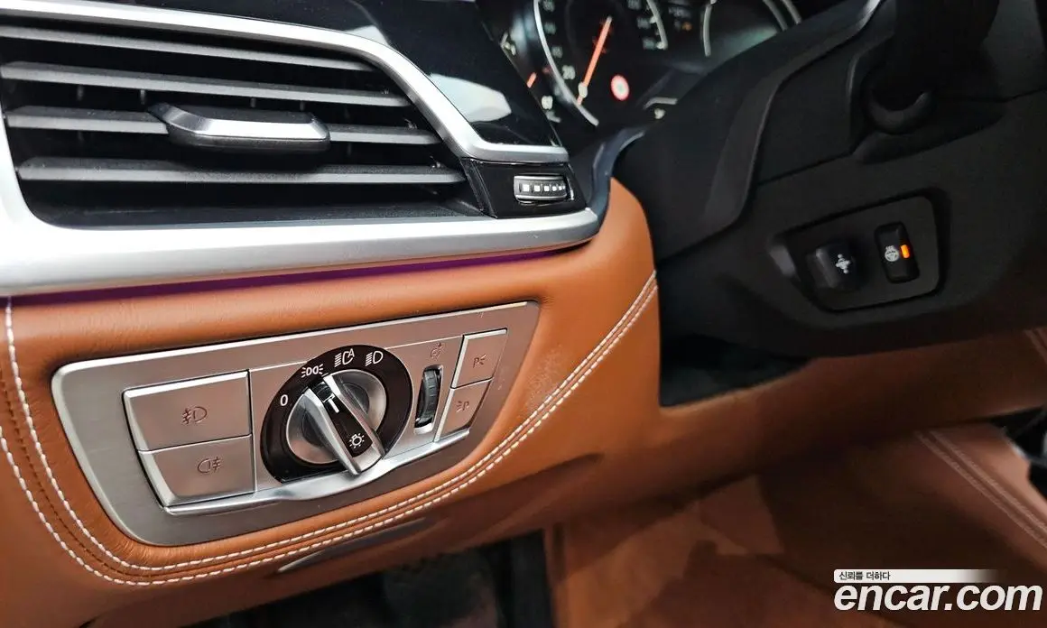 BMW 7 серия 2017 4.4 автомат (гидро), фото 14