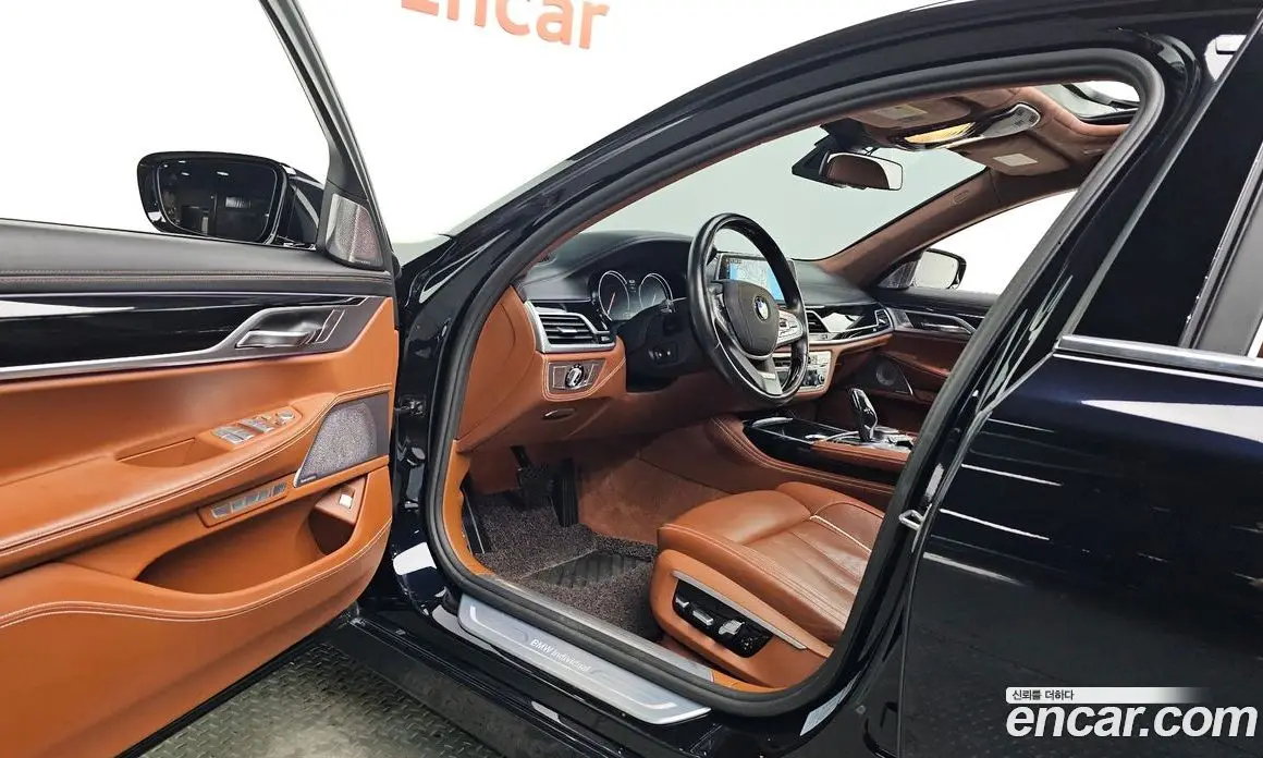 BMW 7 серия 2017 4.4 автомат (гидро), фото 10