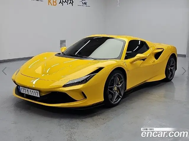 Ferrari F8, 2021, 4 857 км