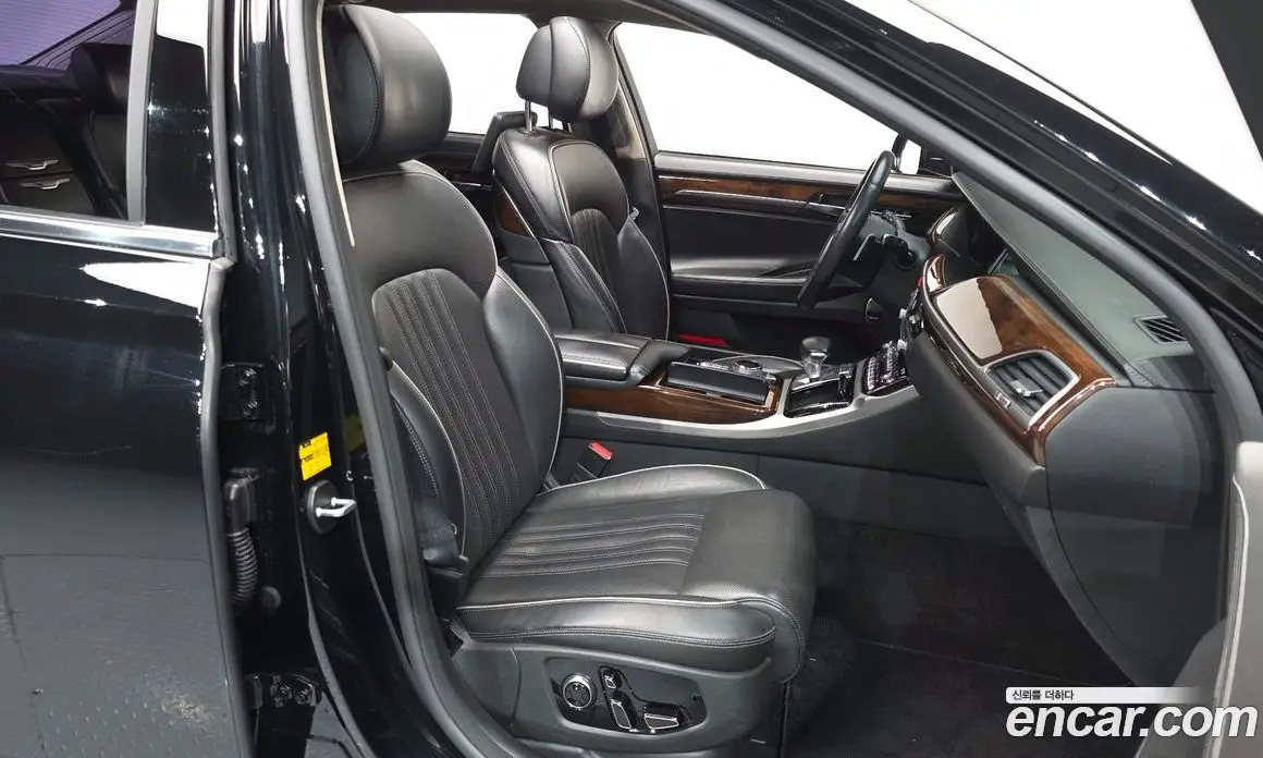 Genesis EQ900 2016 5.0 автомат (гидро), фото 10 Genesis EQ900 2016 5.0 автомат (гидро), фото 10