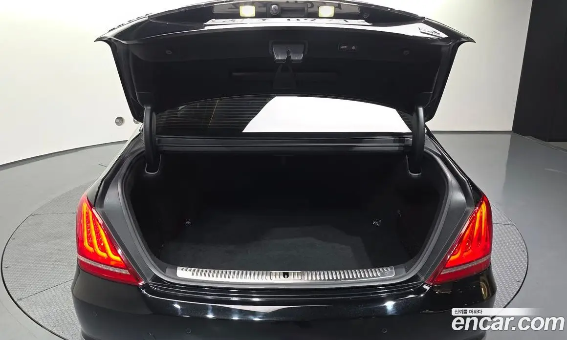 Genesis EQ900 2016 5.0 автомат (гидро), фото 20 Genesis EQ900 2016 5.0 автомат (гидро), фото 20