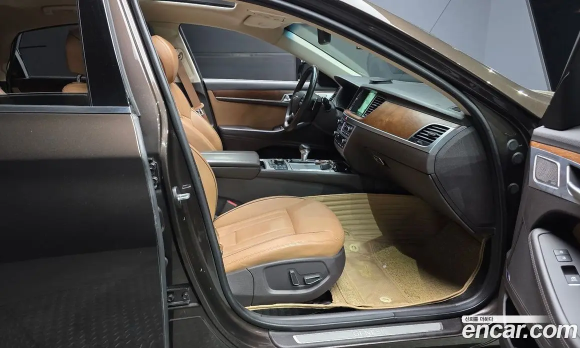 Genesis G80 2016 3.3 автомат (гидро), фото 11 Genesis G80 2016 3.3 автомат (гидро), фото 11