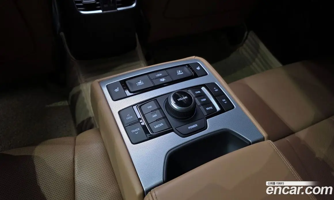 Genesis G80 2016 3.3 автомат (гидро), фото 18 Genesis G80 2016 3.3 автомат (гидро), фото 18