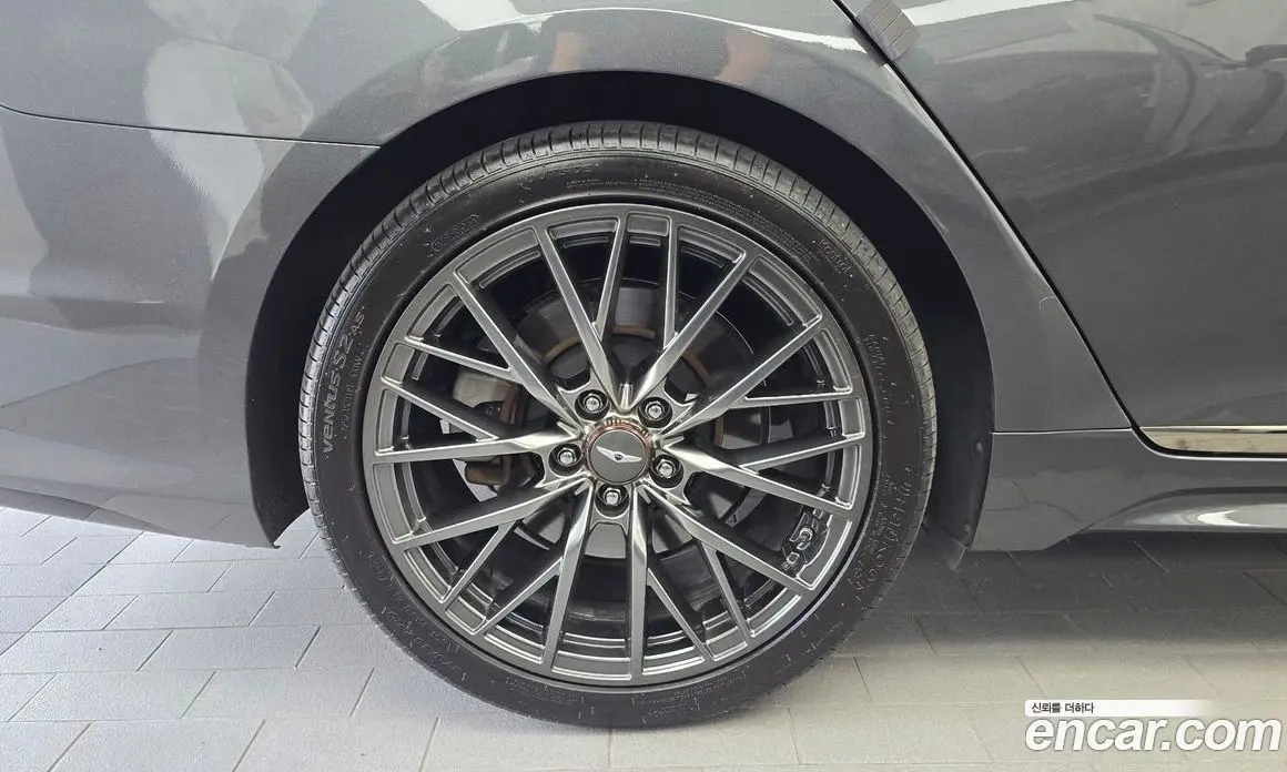 Genesis G80 2019 3.3 автомат (гидро), фото 5 Genesis G80 2019 3.3 автомат (гидро), фото 5