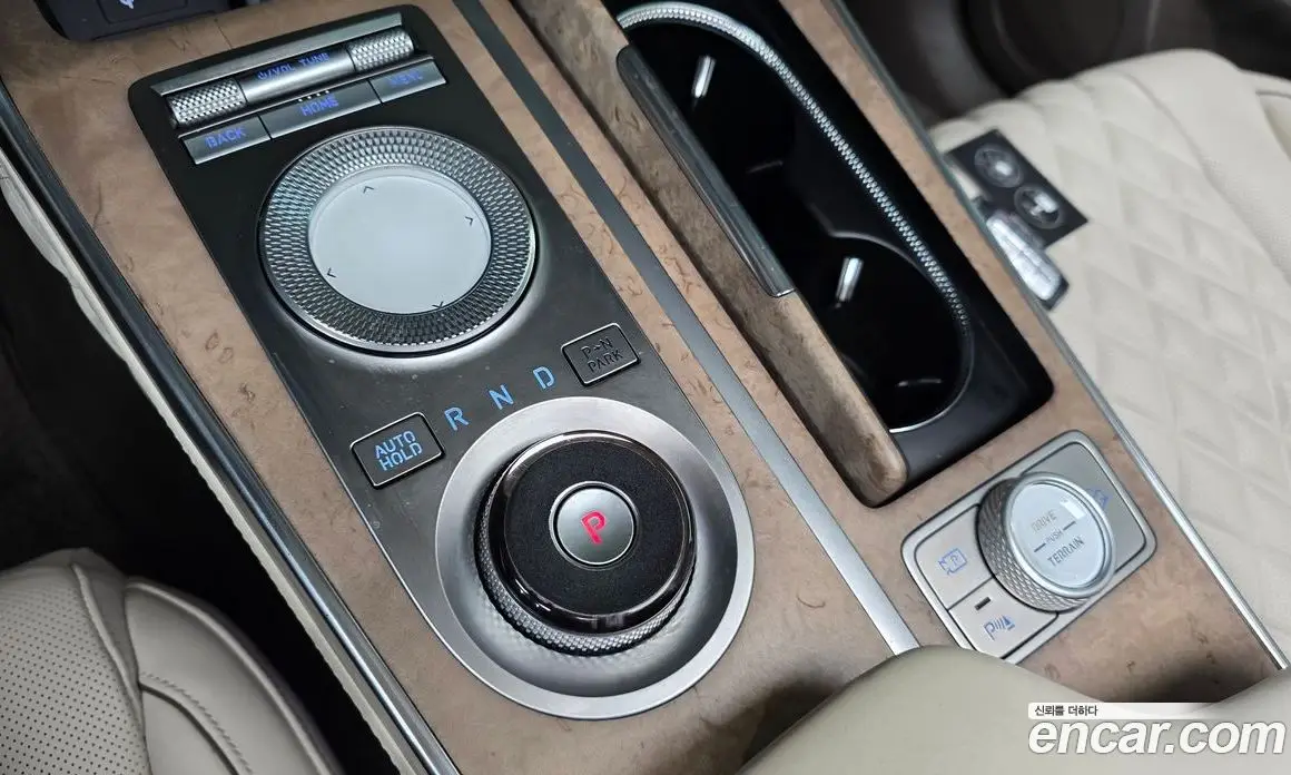 Genesis GV80 2022 2.5 автомат (гидро), фото 9 Genesis GV80 2022 2.5 автомат (гидро), фото 9