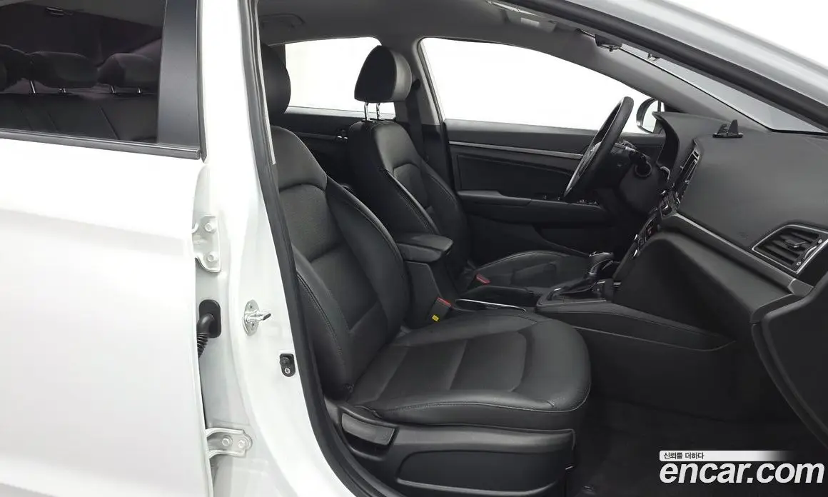 Hyundai Avante 2017 1.6 автомат (гидро), фото 11 Hyundai Avante 2017 1.6 автомат (гидро), фото 11