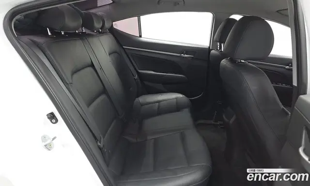 Hyundai Avante 2017 1.6 автомат (гидро), миниатюра 12