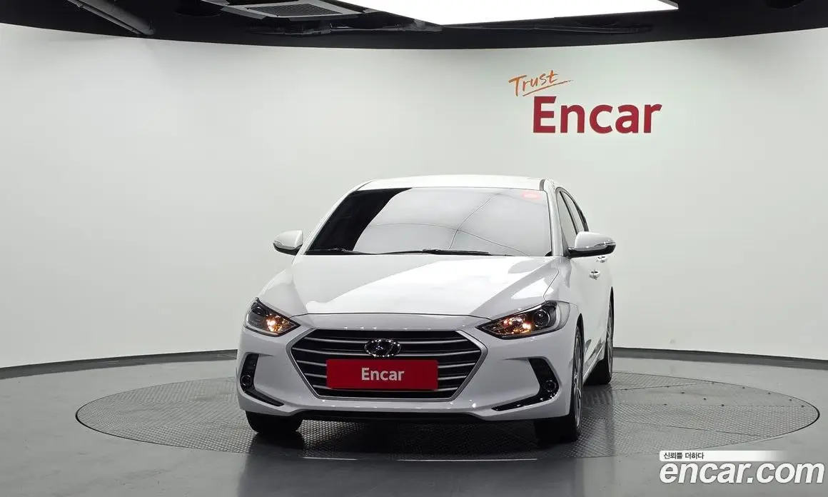 Hyundai Avante 2017 1.6 автомат (гидро), фото 3 Hyundai Avante 2017 1.6 автомат (гидро), фото 3