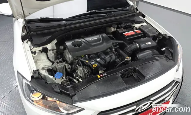 Hyundai Avante 2017 1.6 автомат (гидро), миниатюра 6 Hyundai Avante 2017 1.6 автомат (гидро), миниатюра 6