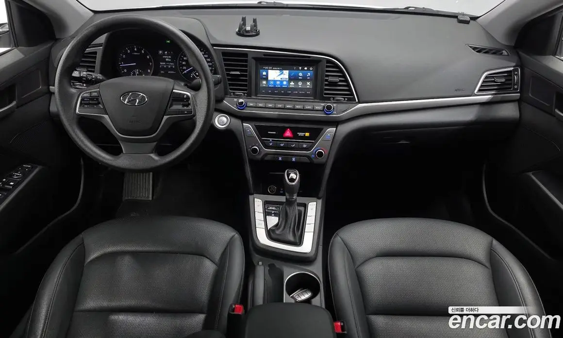 Hyundai Avante 2017 1.6 автомат (гидро), фото 7 Hyundai Avante 2017 1.6 автомат (гидро), фото 7