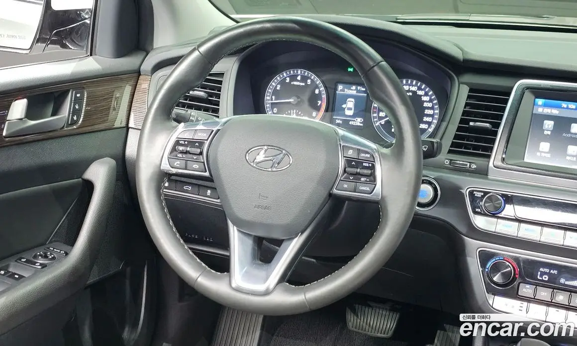 Hyundai Sonata 2018 2.0 автомат (гидро), фото 13