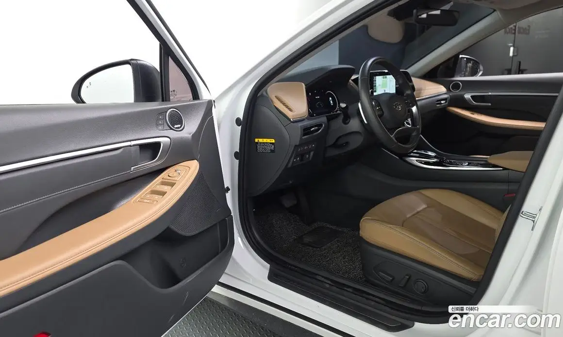 Hyundai Sonata 2019 2.0 автомат (гидро), фото 10