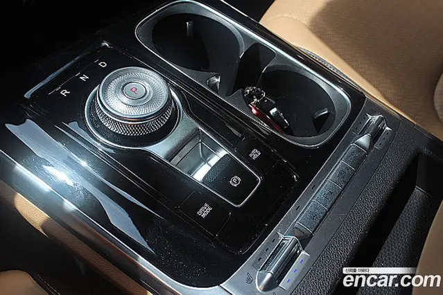 Kia Carnival 2023 3.5 автомат (гидро), миниатюра 9
