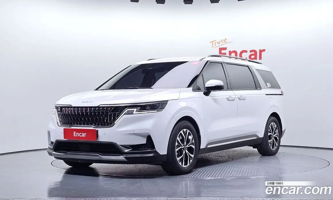 Kia Carnival 2023 2.2 автомат (гидро), фото 1 Kia Carnival 2023 2.2 автомат (гидро), фото 1