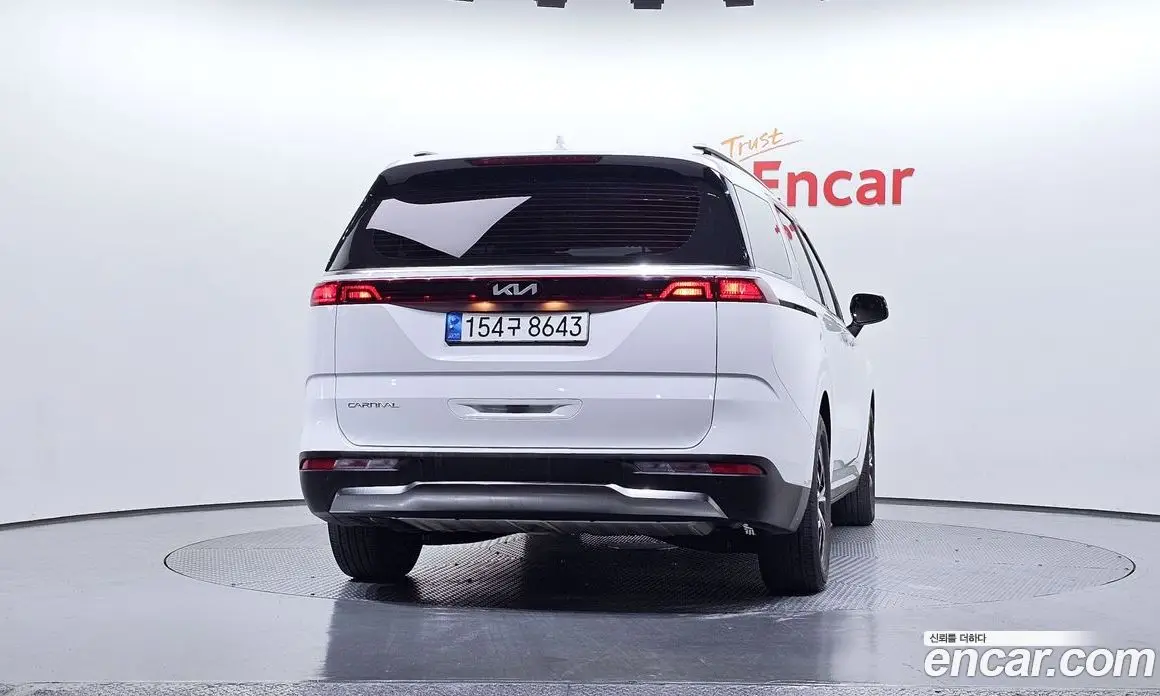 Kia Carnival 2023 2.2 автомат (гидро), фото 4 Kia Carnival 2023 2.2 автомат (гидро), фото 4