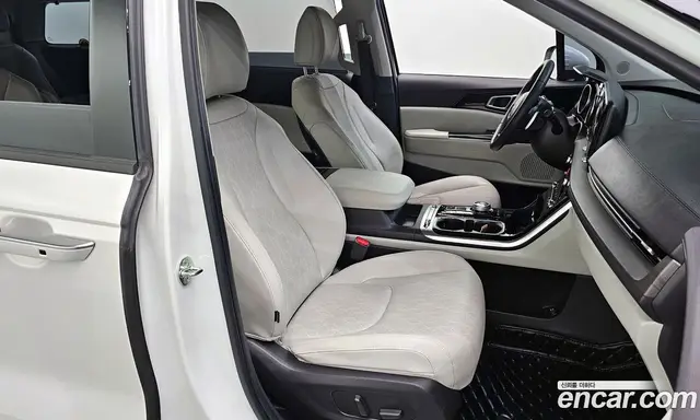 Kia Carnival 2023 2.2 автомат (гидро), миниатюра 10 Kia Carnival 2023 2.2 автомат (гидро), миниатюра 10